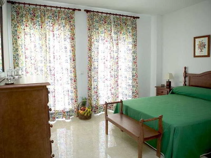 Apartamentos Miguel Angel Estepona Daire